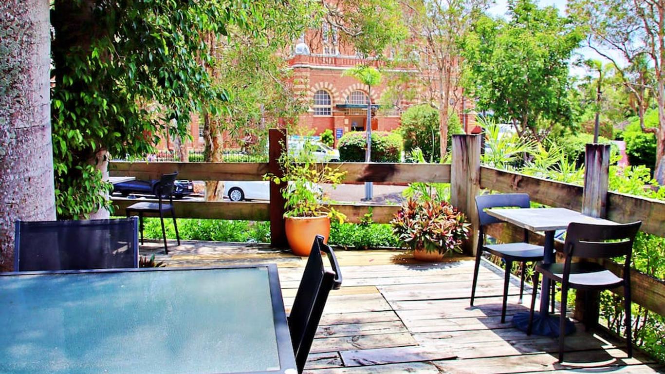 Brisbane Manor Hotel