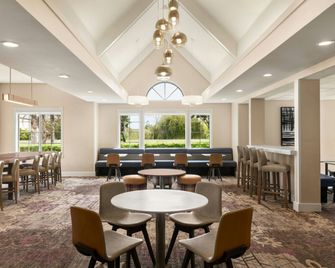 Residence Inn by Marriott Salinas Monterey - Salinas - Lobby