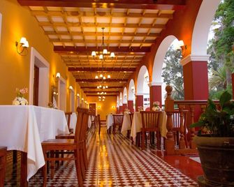 Dm Hoteles Mossone - Ica - איקה - מסעדה