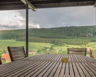 Au Doubs Moment vue exceptionnelle et panoramique - Pontarlier - Balcony
