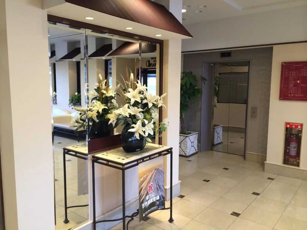 ويست إن فوجي يوشيدا