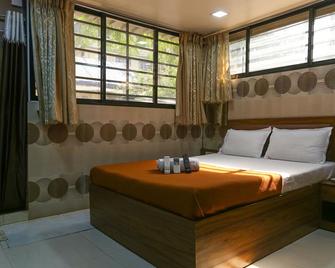 Welcome Guest House - Mumbai - Bedroom