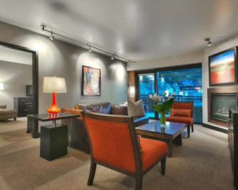 Main & SKY - Park City - Sala de estar