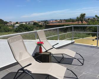Enjoy a 50 m² terrace with a magnificent view - Caparica e Trafaria - Balkon