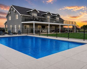 Zion Luxury Retreat Garden Suite & Pool - Colorado City - Piscina