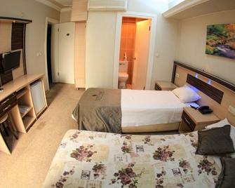 Vita Park Boutique Hotel - Izmir - Schlafzimmer