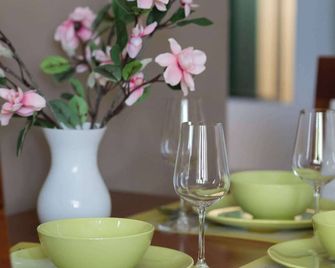 Atmospheric and Spacious Apartment in Warsaw for 3 People by Noclegi Renters - Varsovia