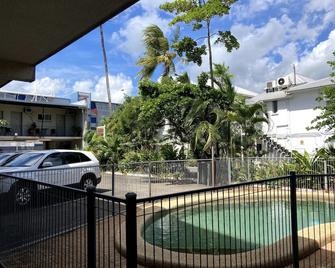 Cairns City Motel - Cairns - Μπαλκόνι