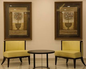 Hotel Sr Palani - Palani
