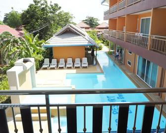 Lanta Fevrier Resort - Ko Lanta