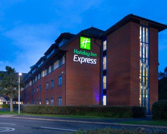 Holiday Inn Express Birmingham Airport NEC by IHG - Birmingham - Edificio