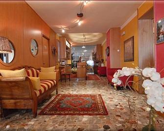 Hotel Filey - Champoluc - Лоббі