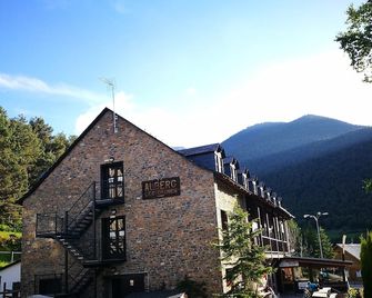 Alberg Les Daines - Espot - Budova