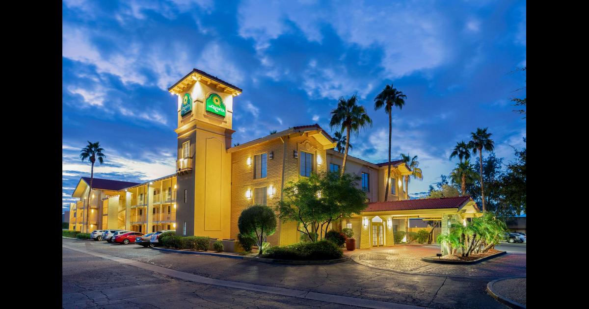 La Quinta Inn By Wyndham Phoenix Sky Harbor Airport, Tempe - Compare Deals