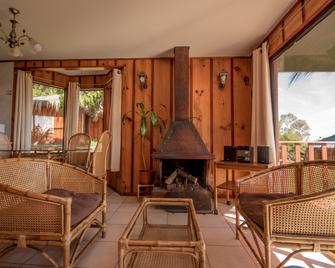 Pao Pao Lodge Algarrobo - Algarrobo - Living room