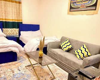 Farsha Pyramids Inn - קהיר