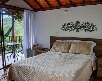 Hotel Pietrasanta - Guatapé - Habitación