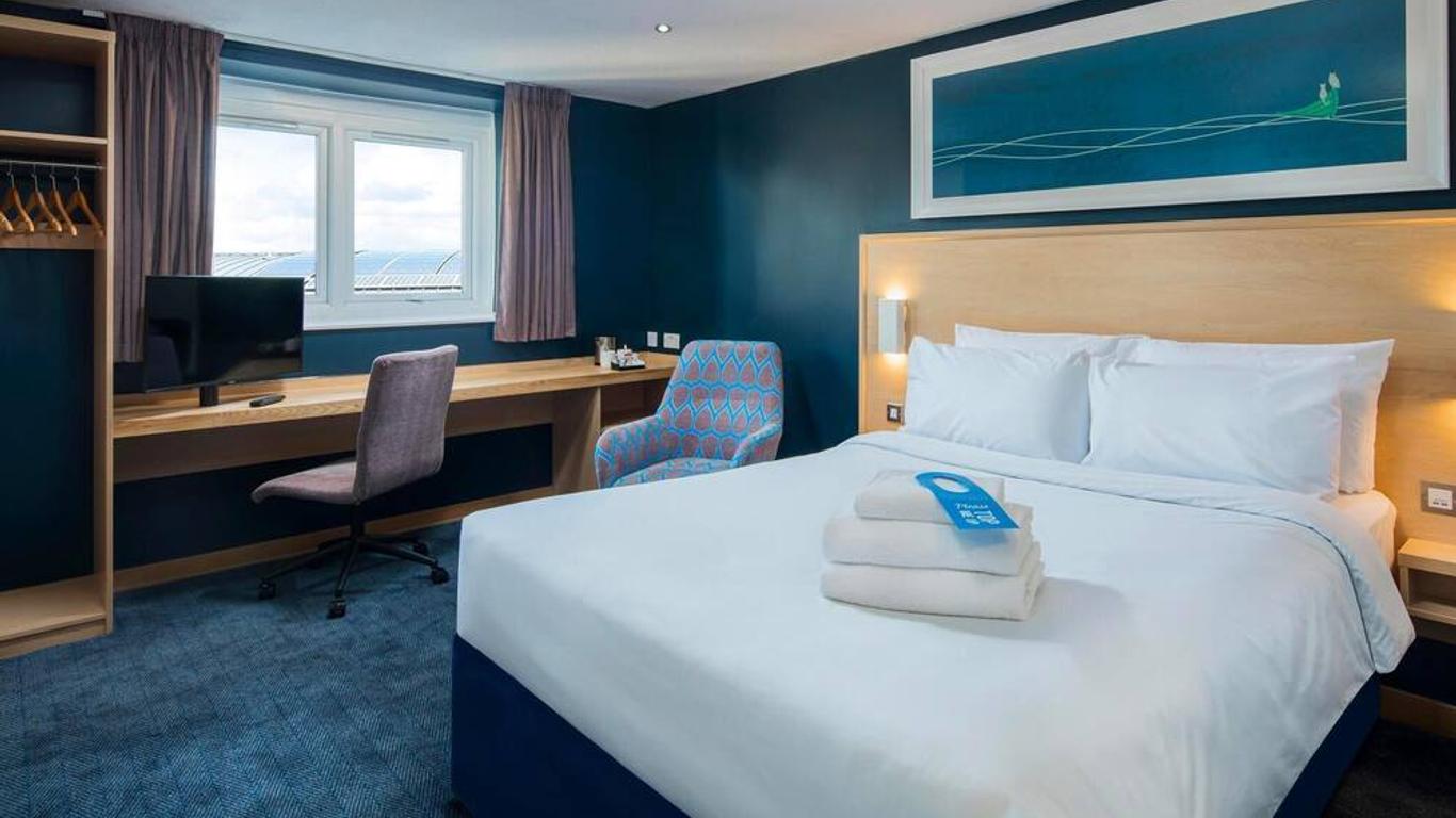 Travelodge Bristol Severn View M48