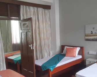 Cdh Backpackers - Mombasa - Bedroom