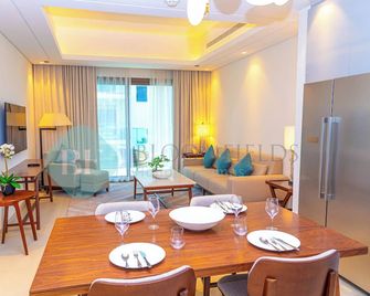 Bloomfields 2br Plus Maid Address Beach - Al Aqah - Dining room