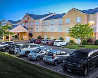 Fairfield Inn by Marriott Fort Leonard Wood St. Robert - סנט רוברט - בניין