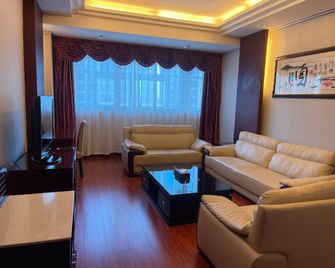 Ganyu International Hotel - Lianyungang - Bedroom
