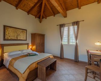 Country cottage a few minutes' drive from Bologna - Castenaso - Schlafzimmer