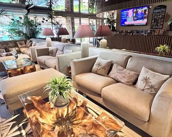 Hôtel La Pinède - Ajaccio - Lounge