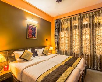 Super Hotel O Cherry City Cottage - Guwahati - Bedroom