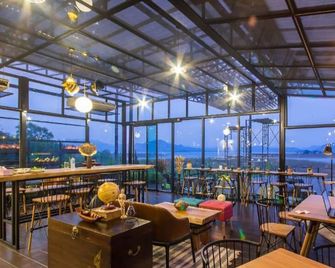 Kaengkrachan Boathouse Paradise Resort - Kaeng Krachan - Restaurante