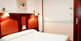 Hosteria Sara by gaiarooms - Salamanca - Bedroom