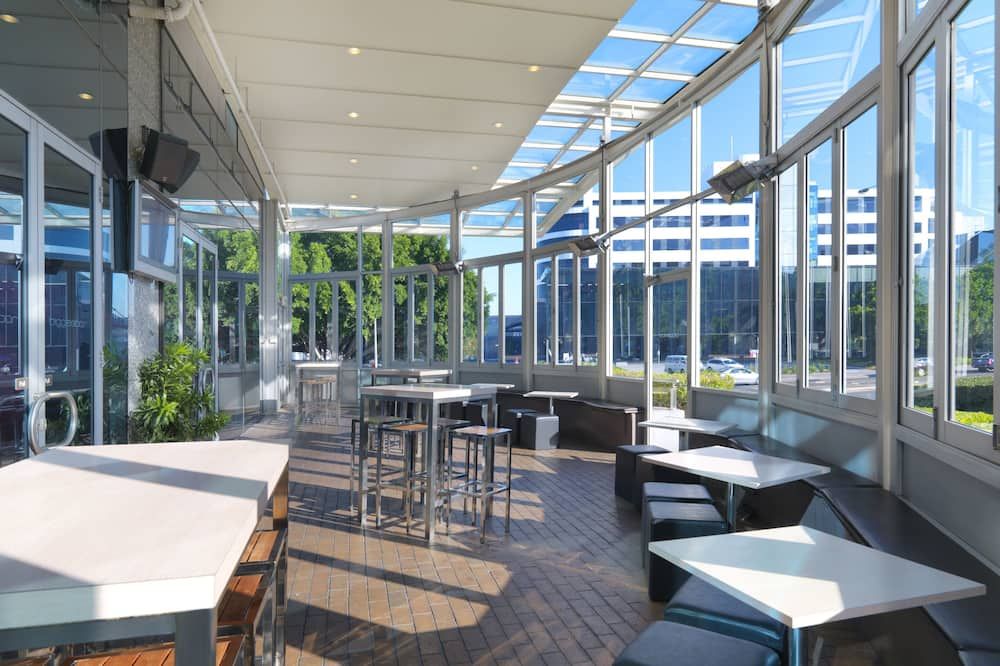 Crowne Plaza Sydney Airport By IHG thumbnail 3