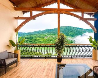 The Lakemont Villa - Nainital - Balcón