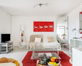 Soleil Bleu by Interhome - Canet-en-Roussillon - Living room