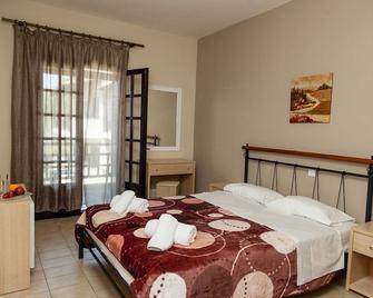 Bellagio Hotel - Fourka - Bedroom