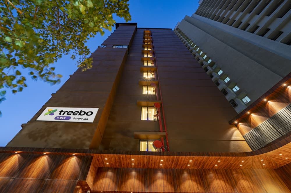Treebo Premium Savera Inn - מומבאי - בניין
