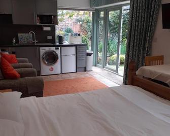 Railway Retreat No4 Comberton Terrace - Kidderminster - Bedroom