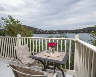 Point Pleasant Resort Luxury with Privacy Wrap around Patio Waterfront Views! - Saint Thomas Island - Balkon