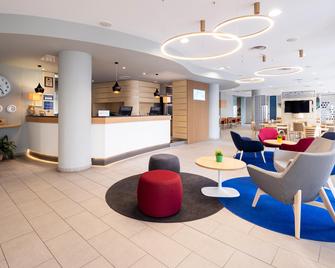 هوليدي إن إكسيرس بارما - بارما - مبنى