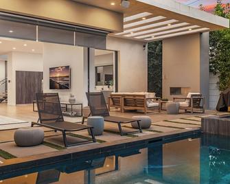 Laurel K Villa - Los Angeles - Piscine