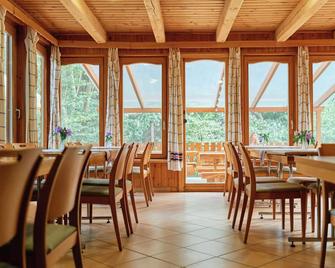 Öko-Park Panzió-Kemping és Kalandpark - Felsőtárkány - Restaurante