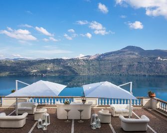 Hotel Castel Vecchio - Castel Gandolfo - Balkon