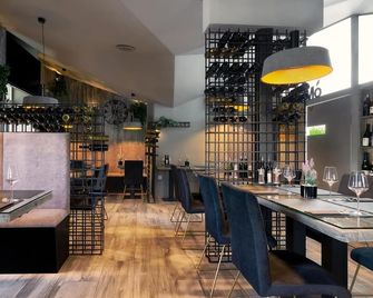 Hotel Cool Zagreb Airport - Velika Gorica - Bar