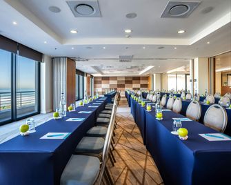 Blaauwberg Beach Hotel - Cape Town - Meeting room