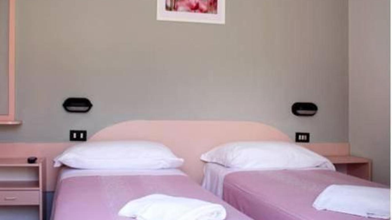 Hotel Laura Beach