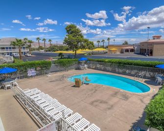 Motel 6 Las Vegas Nv Boulder Highway - Las Vegas - Piscina