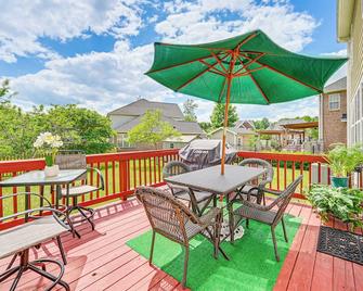 10 Mi to Dtwn Greensboro: Family Gem w/ Yard - Jamestown - Balcón