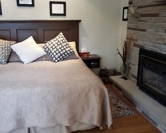 627 on King Bed and Breakfast - Niagara-on-the-Lake - Schlafzimmer