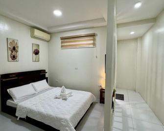 Florencia's Inn - Panglao - Makuuhuone