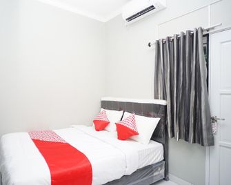 OYO 1007 Alletha Guest House 2 - Balikpapan - Gebäude
